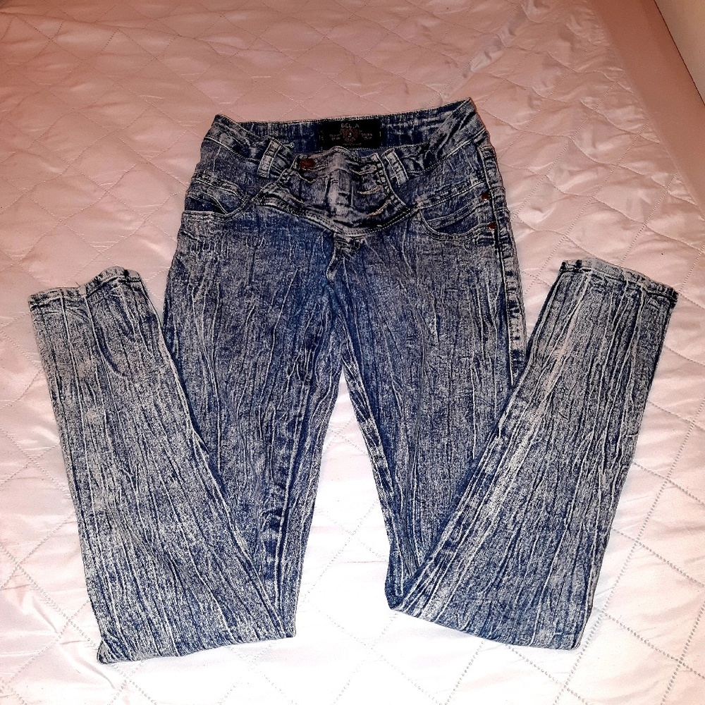 high waisted jeans